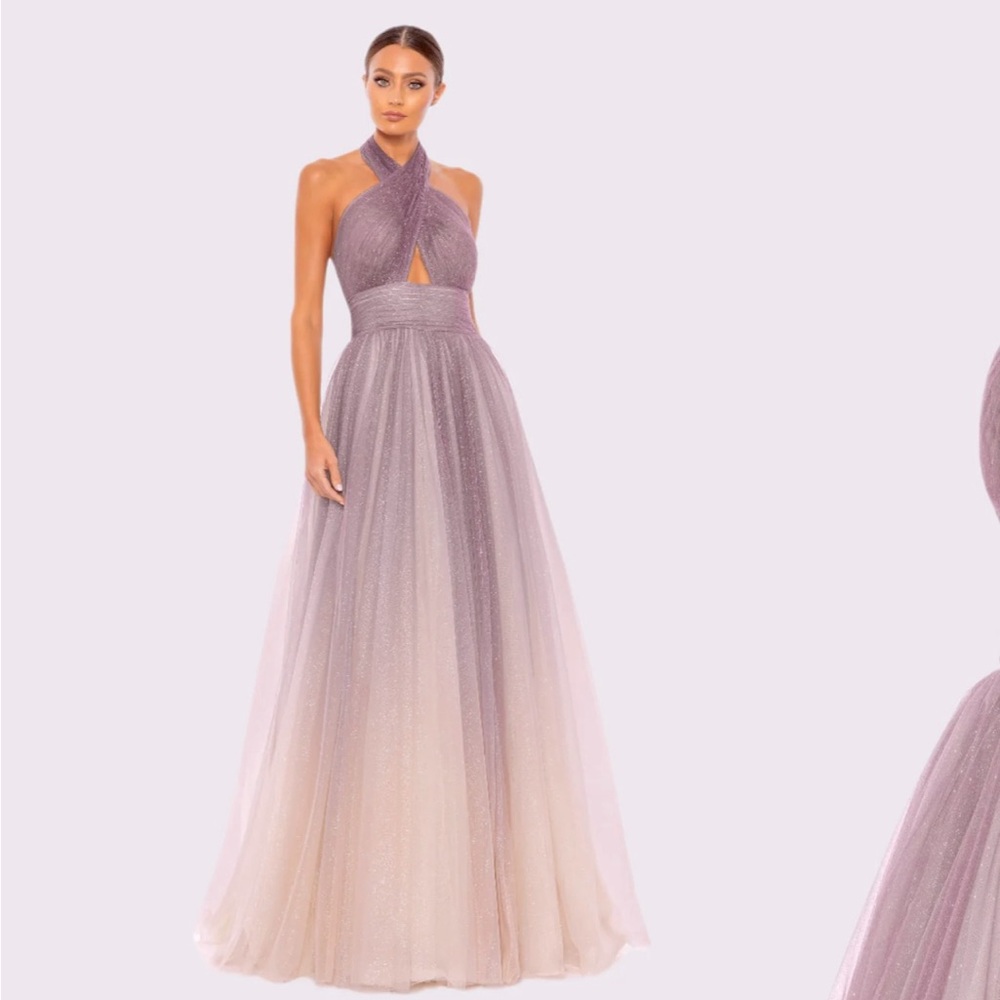 MAC DUGGAL
Gorgeous Glitter Ombre Halter Neck Ballgown in Size 6
